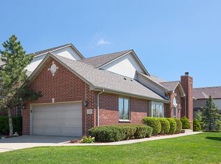 1391 Chestnut Xing, Lemont, IL 60439