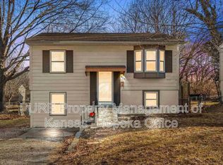 924 SW Watson Ave, Topeka, KS 66606