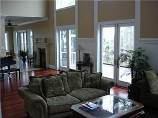 5th image of 2732 Rush Haven Dr