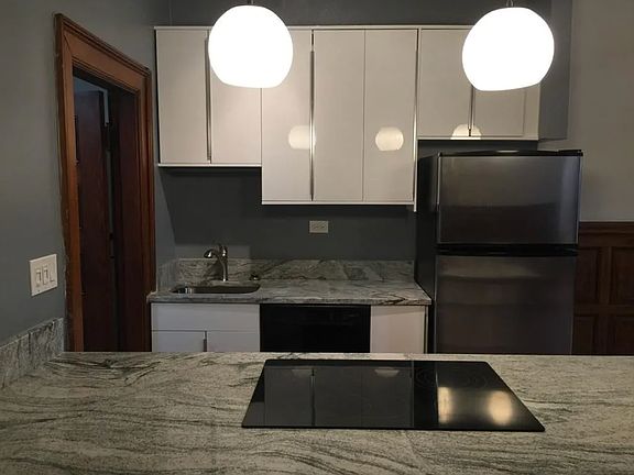 3rd image of 853 Beacon St APT 2