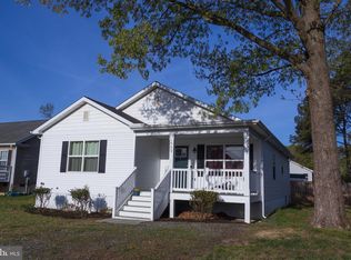 669 Lakeview Dr, Colonial Beach, VA 22443