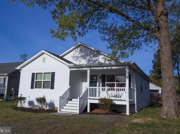 669 Lakeview Dr, Colonial Beach, VA 22443