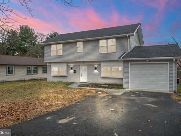 34 Hinsdale Ln
