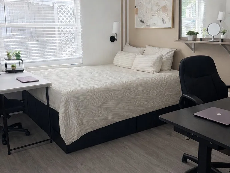 2420 R J Henley Ave — Photo 6