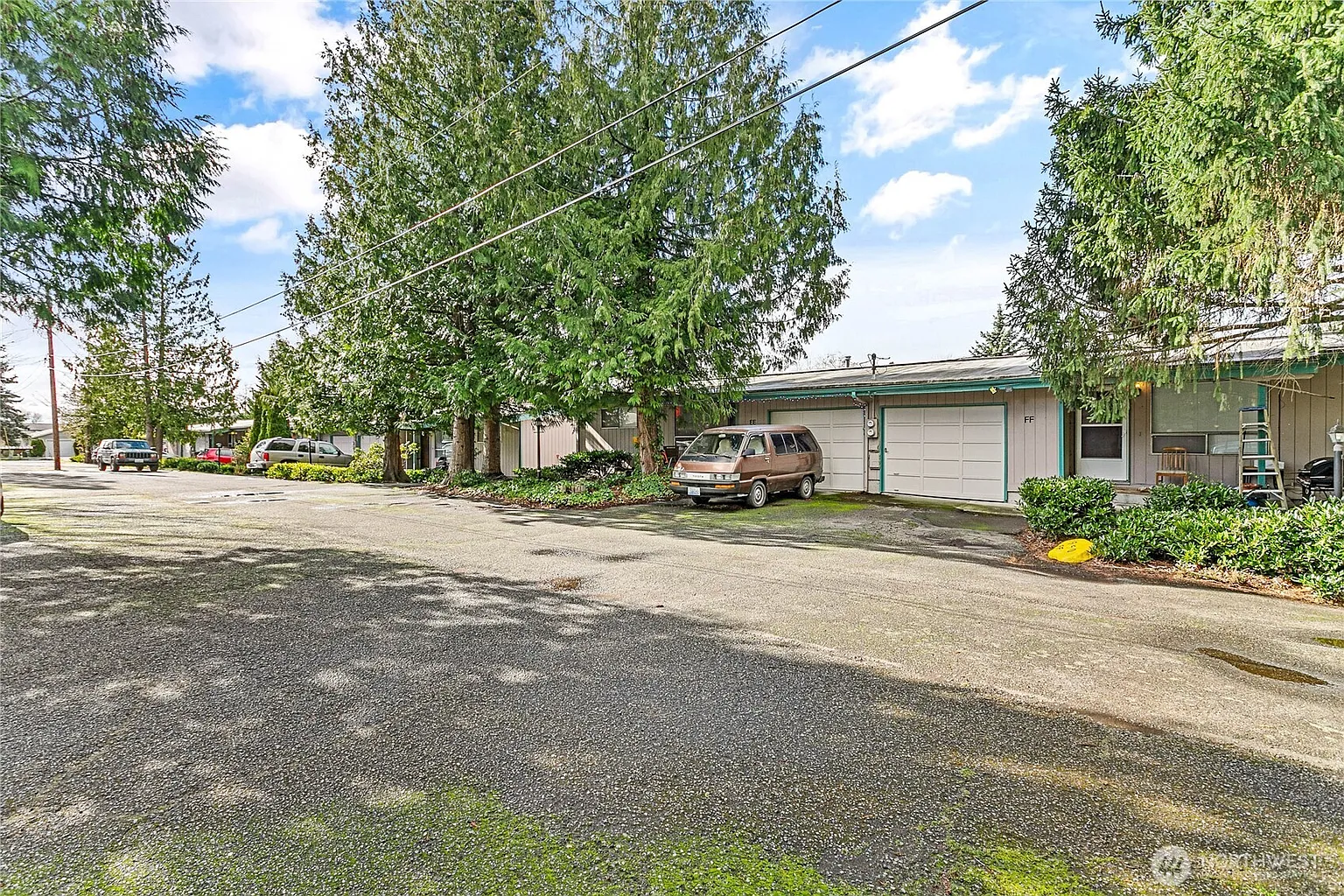 3350 Cherrywood Avenue photo 1