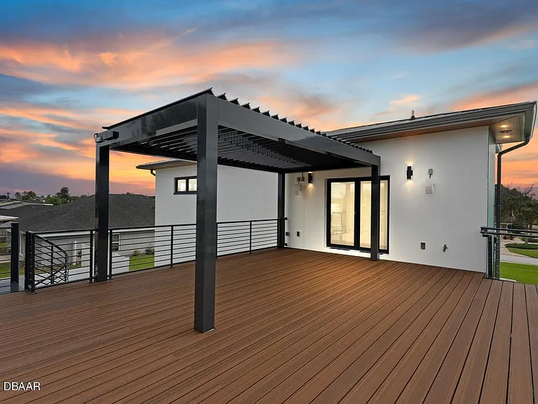 3001 John Anderson Dr — Photo 27