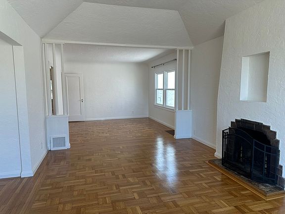 2nd image of 224 Teresita Blvd