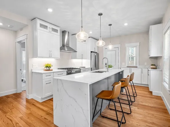 35 Teele Ave #35, Somerville, MA 02144