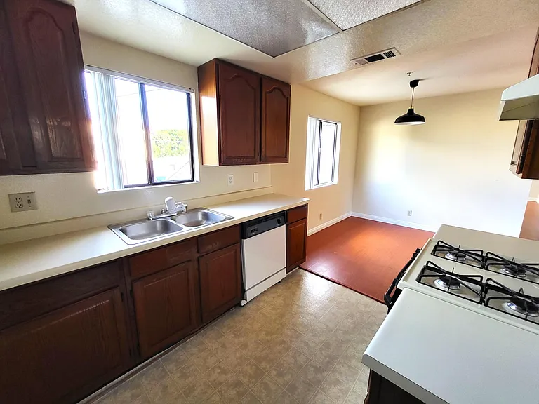 10888 Walnut St #8 — Photo 9