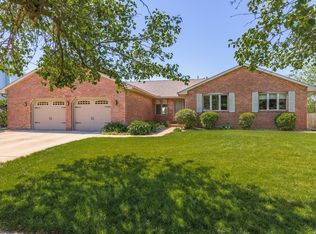 2707 Foxridge Run, Bloomington, IL 61704