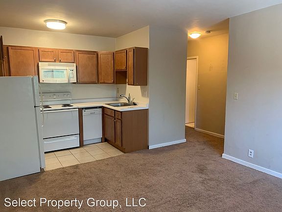5th image of 3553 N Oakland Ave APT 211