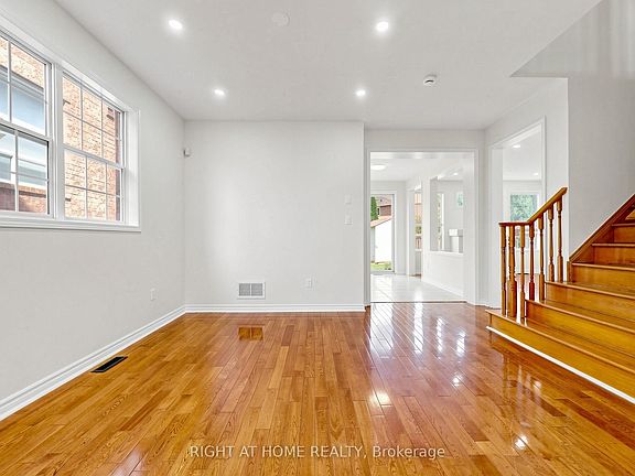 5th image of 5817 Whitehorn Ave