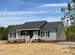 924 Ludlum Ln, Asheboro, NC 27205