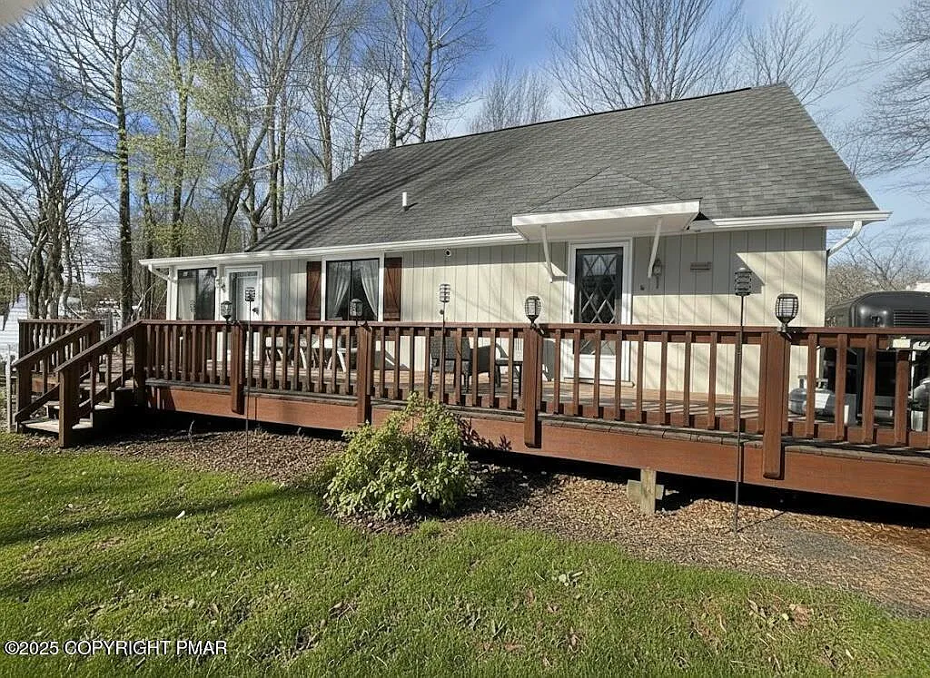181 Cedar Dr photo 1