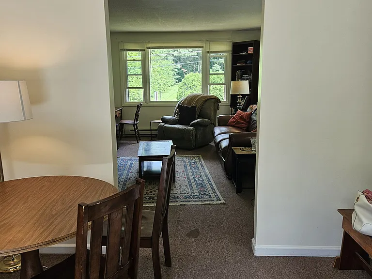 29A Plumtree Rd #A — Photo 4