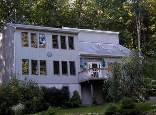 9 Martin St, Newton, NJ 07860