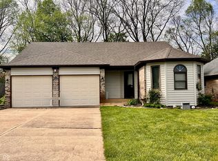 741 Spring Mill Dr, Mooresville, IN