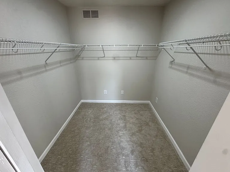 8151 S Mobile Way — Photo 4