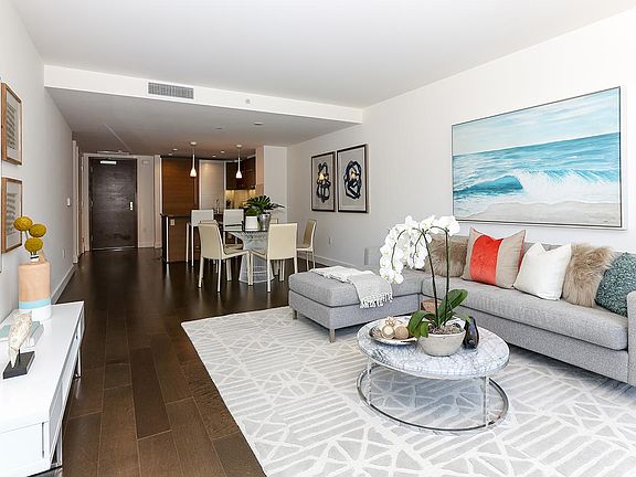 5th image of 420 Mission Bay Blvd N Unit 411