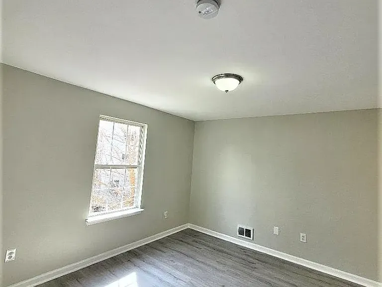 306 S 7th St #6C — Photo 3