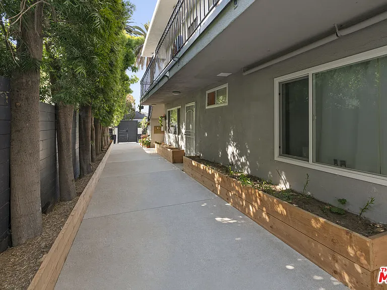 656 Indiana Ave #2 — Photo 13