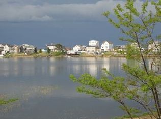 9 Melody Ln, Newbury, MA 01951