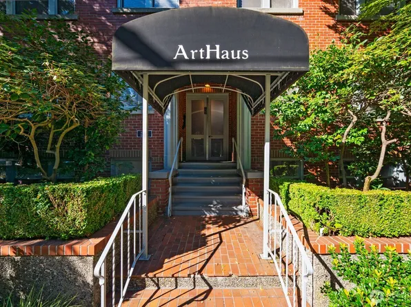 735 Federal Avenue E #5, Seattle, WA 98102