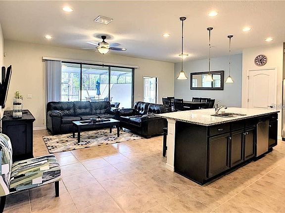 3rd image of 8835 Geneve Ct