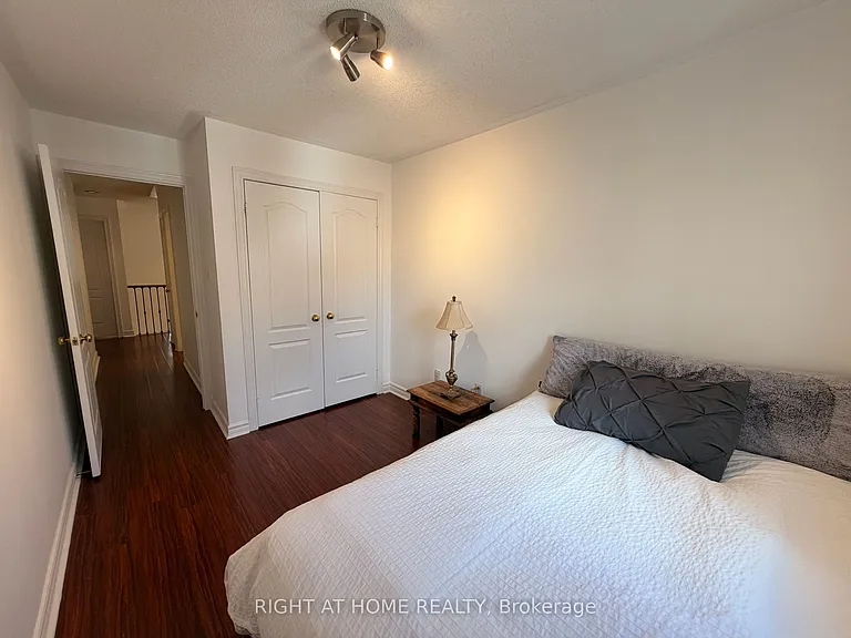 2 Mary Gapper Cres #7 — Photo 34