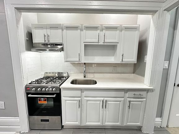 4th image of 40 S Munn Ave APT 307