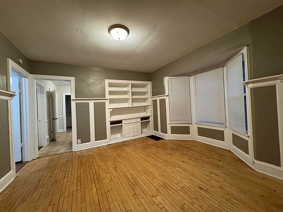 4th image of 2212 N Holton St