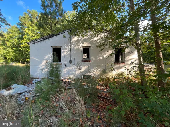 19141 Three Notch Rd, Lexington Park, MD 20653