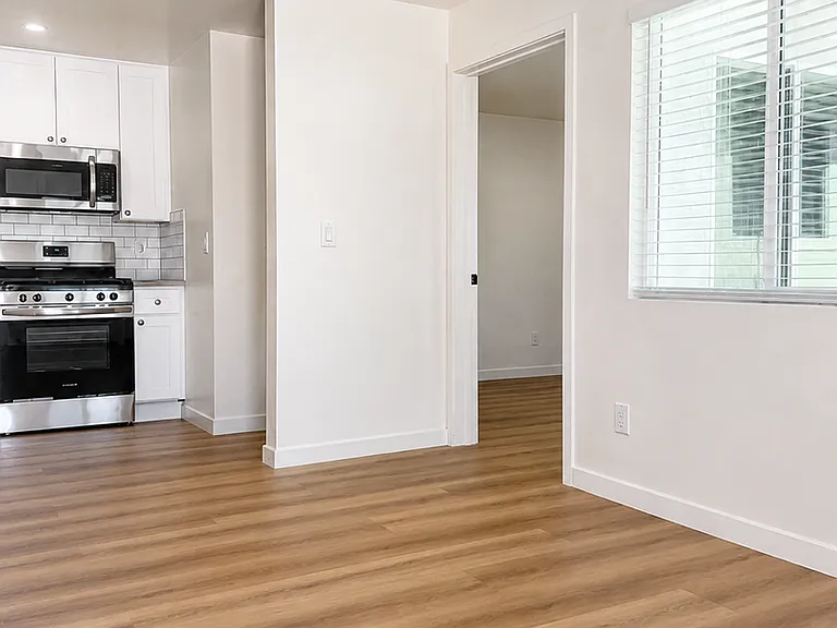 5352 Bishop St #9081 — Photo 2