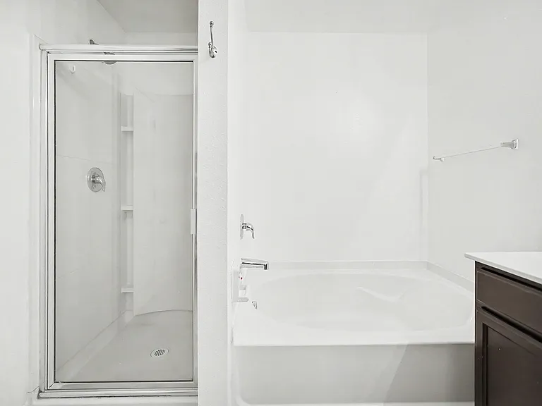 4937 Broad Leaf Ct — Photo 16