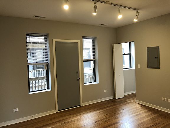3rd image of 4821 N Christiana Ave APT 1E