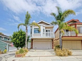 523 3rd St, Hermosa Beach, CA 90254