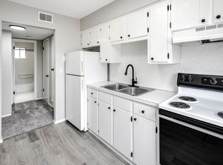 603 S Washington St APT 8, Papillion, NE 68046