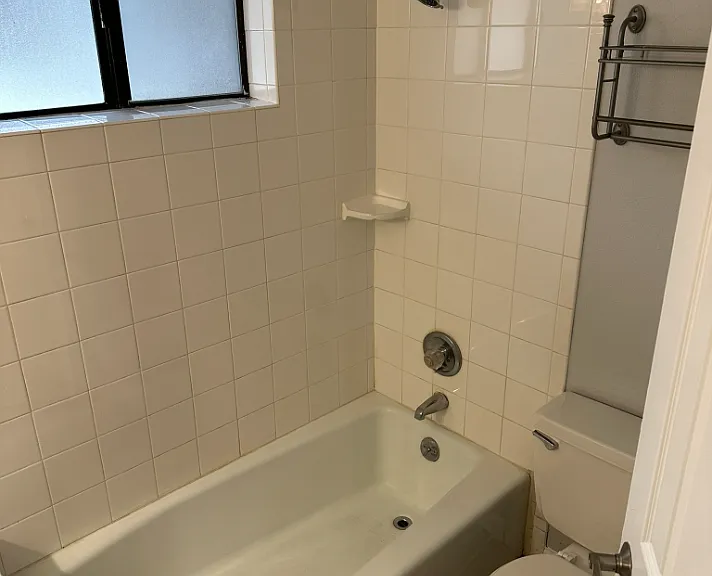1934 18th St #10 — Photo 17
