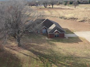 801 Scarlett Rd, Weatherford, TX 76087