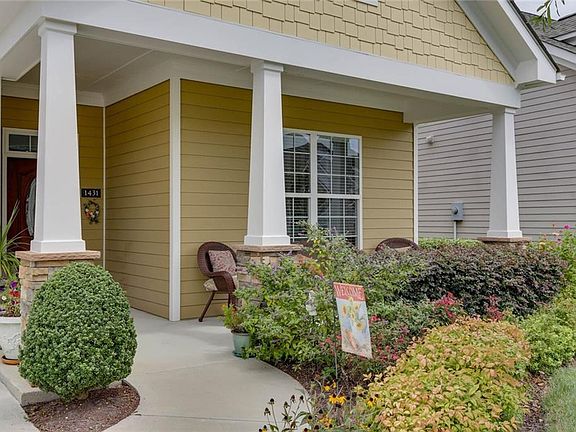 4th image of 1431 Blairwood Ln #118