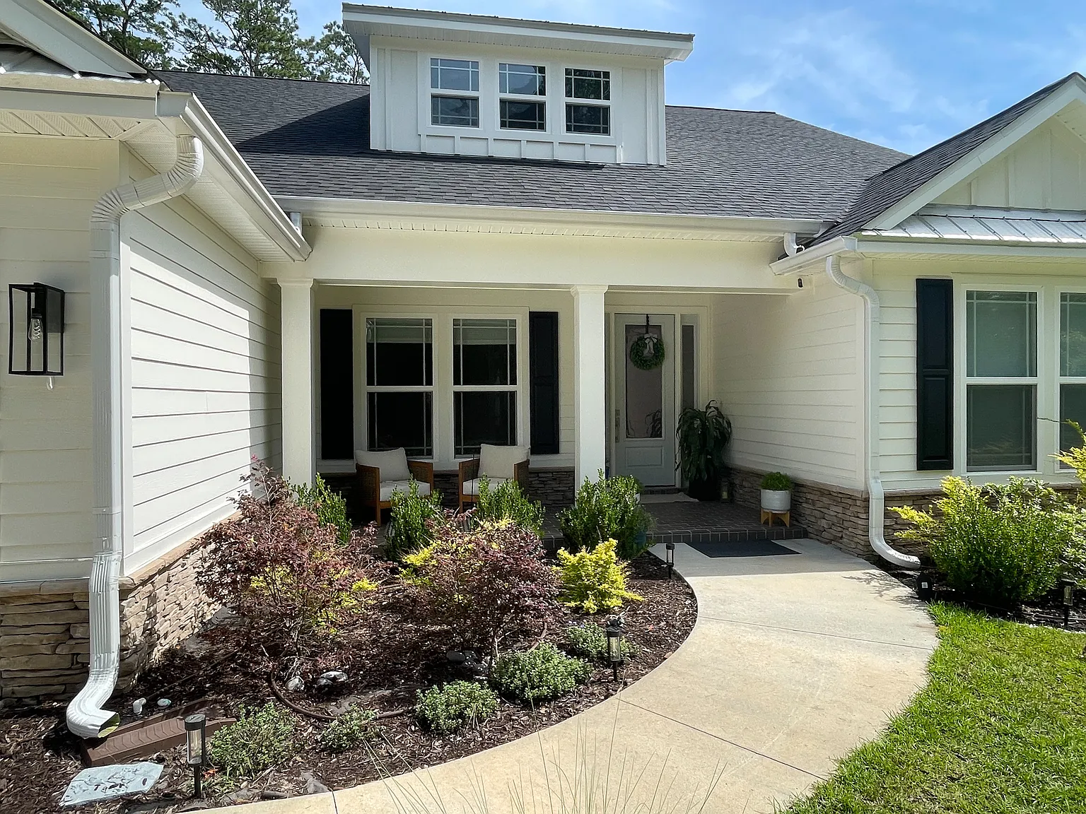 4 bed, 2513 sqft, $3,850 — Photo 4