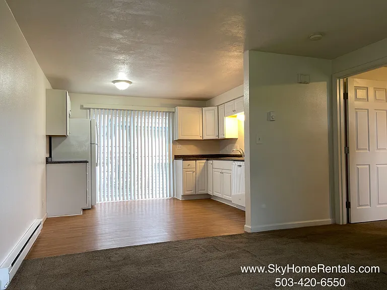 1244 8th St NW — Photo 3