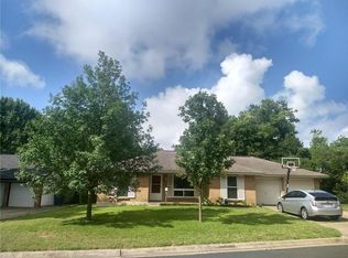 2201 Southern Oaks Dr, Austin, TX 78745