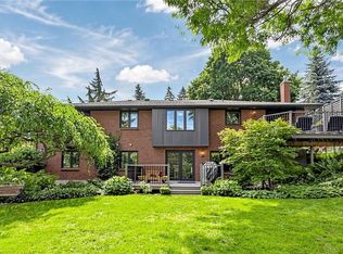 438 Lexington Rd, Waterloo, ON N2K 2K3