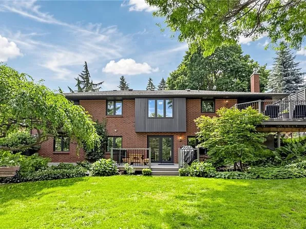 438 Lexington Rd, Waterloo, ON N2K 2K3