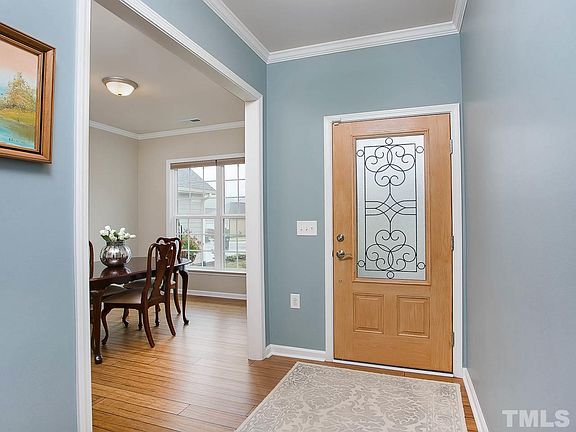 4th image of 405 Farintosh Valley Ln