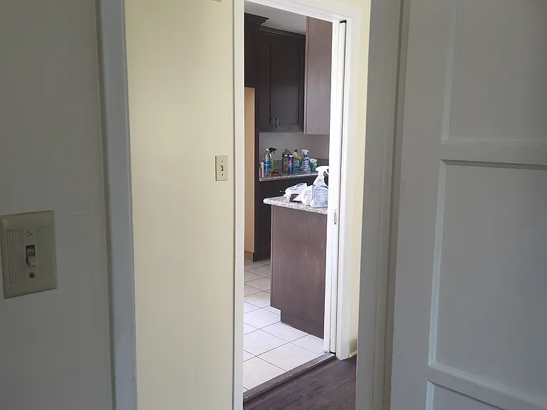 8122 Victoria Ave #B — Photo 13