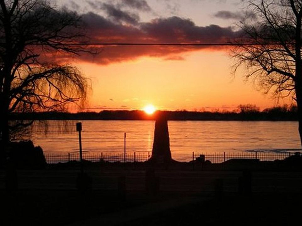 Beachwalk Apartments Sunsets