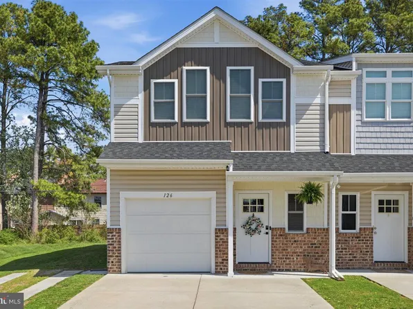 126 Stella Ct, Stephens City, VA 22655