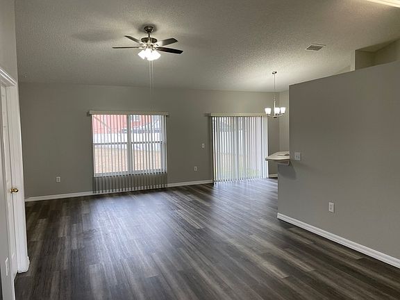 2nd image of 5422 Harmony Ln